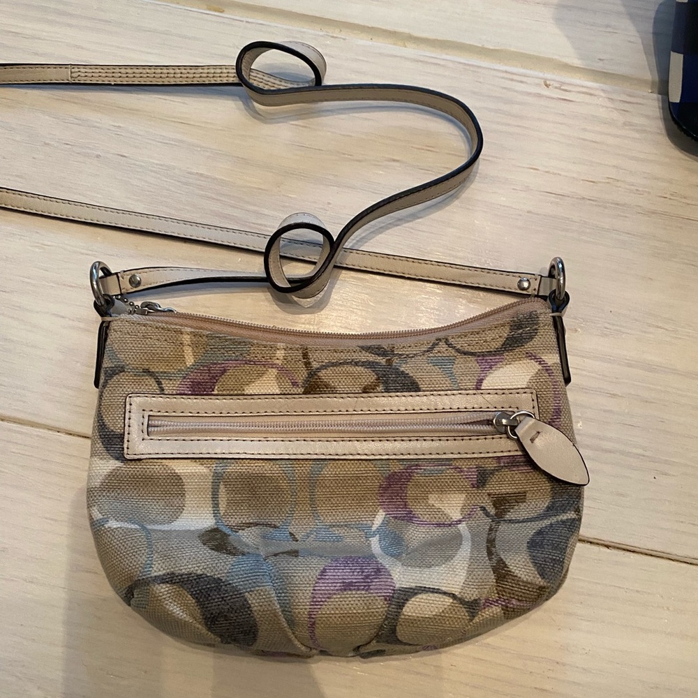 Authentic Coach petite shoulder bag